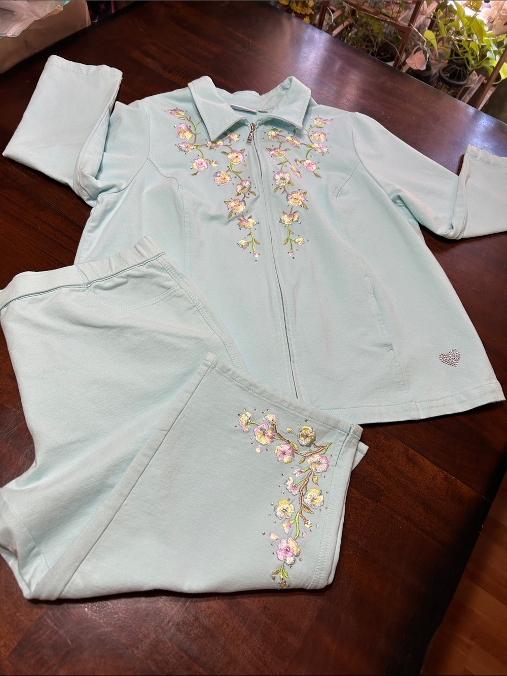 Dream Jeanne’s by Quacker Factory 2-Pc Floral Pansy Jacket & Capri Large NWOT
